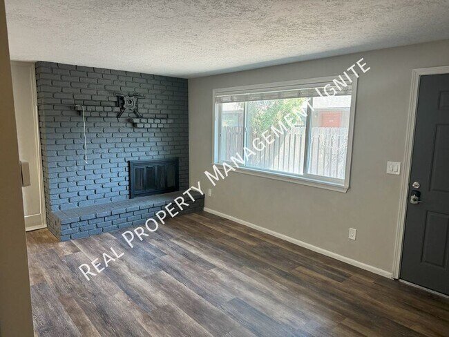 Foto del edificio - 454 NE Thurston Ave
