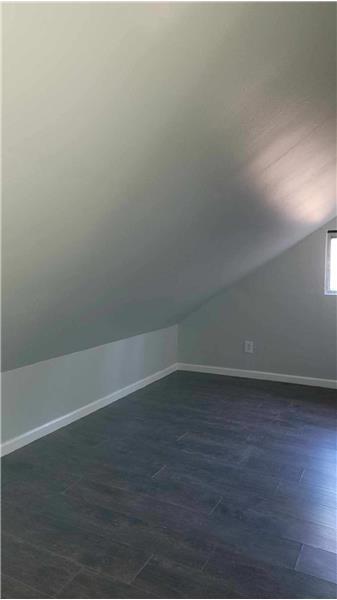 Building Photo - 5994 Malibu Dr