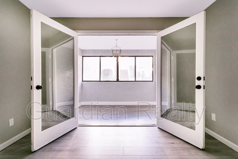 Foto principal - 1412 Santa Margarita St
