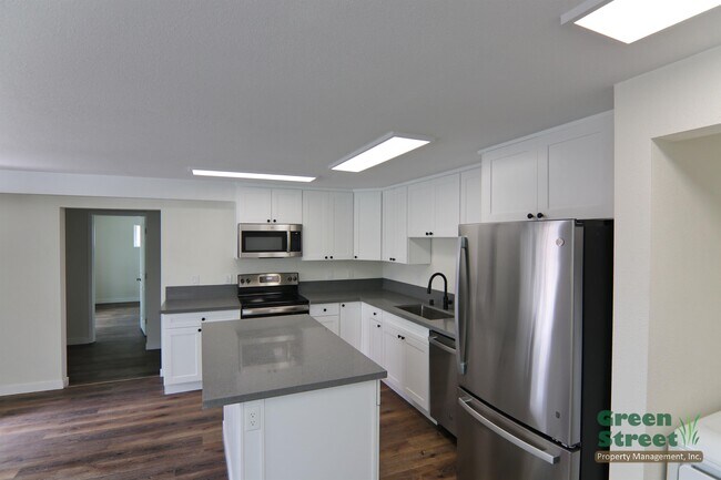 Foto del edificio - 6833 Amherst St