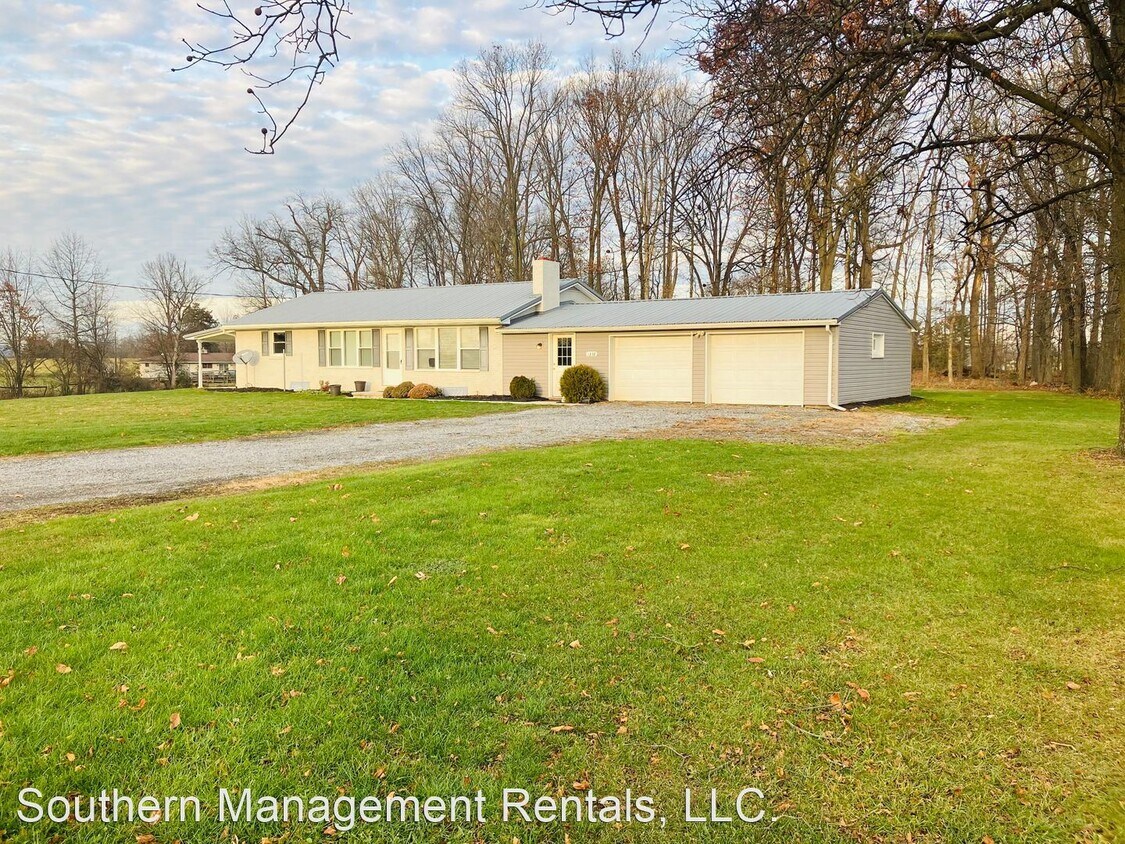 3 br, 2 bath House 1232 Shady Dell Rd. House Rental in Thomasville, PA