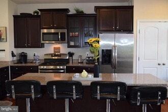 Building Photo - 1135 Carinoso Cir