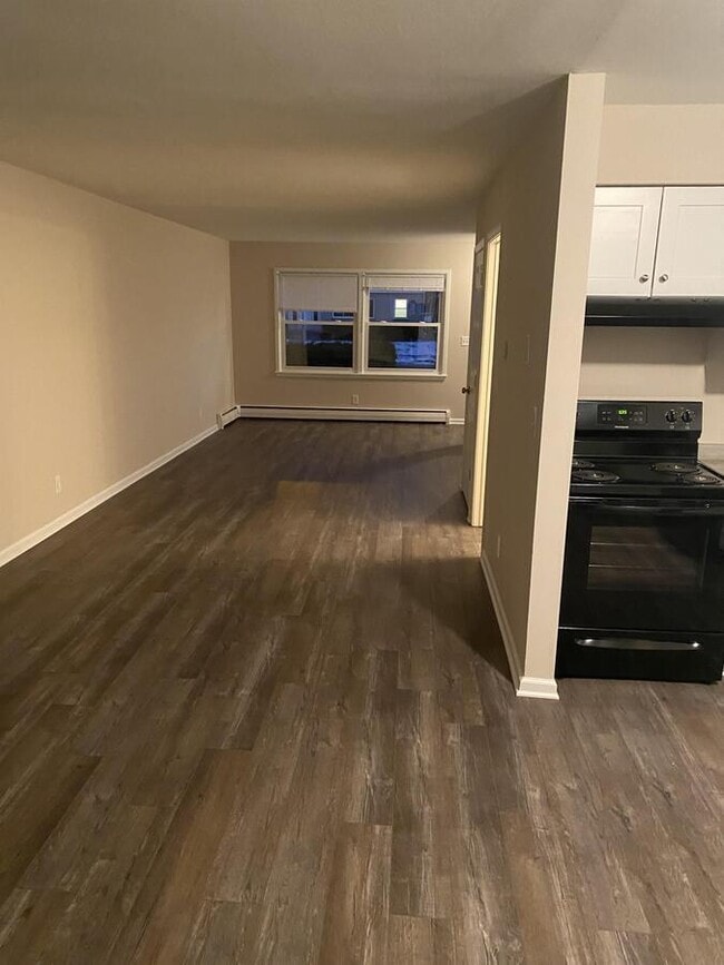 Building Photo - 3024 W Iona Terrace