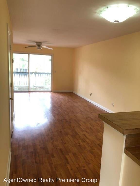 Building Photo - 2 br, 1.5 bath House - 8483 Yadkin Cir Unit K