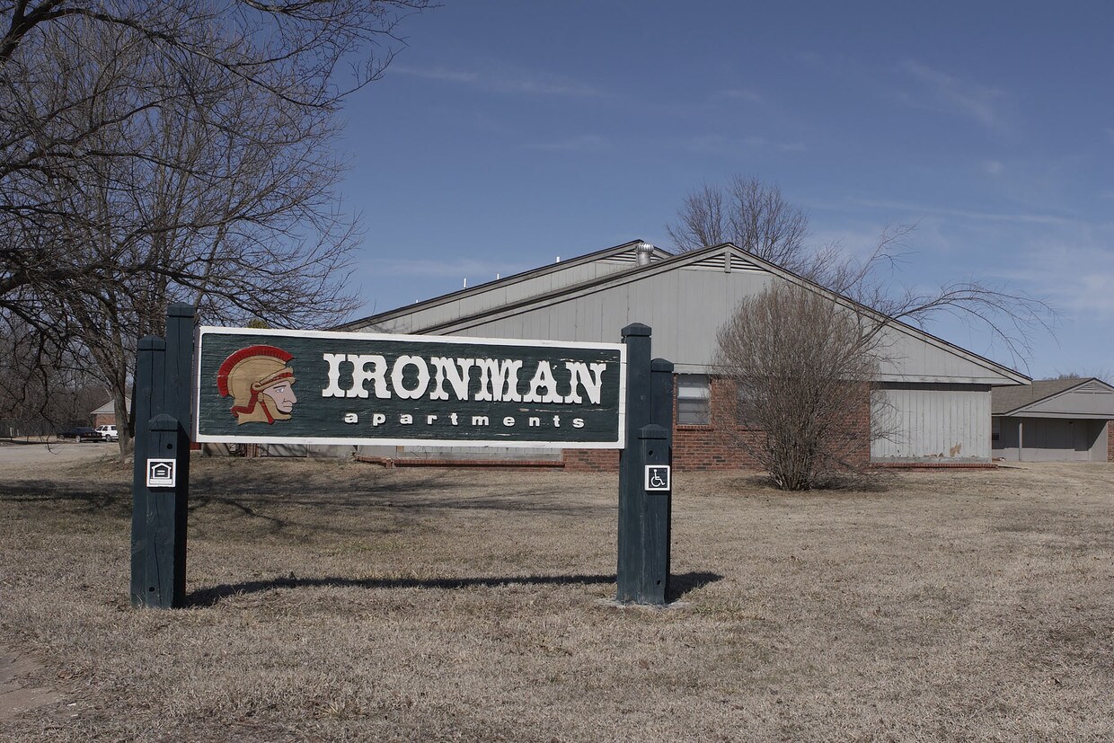 Ironman Apartments Apartments in Nowata, OK