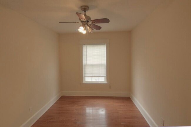 Building Photo - 55 weeden