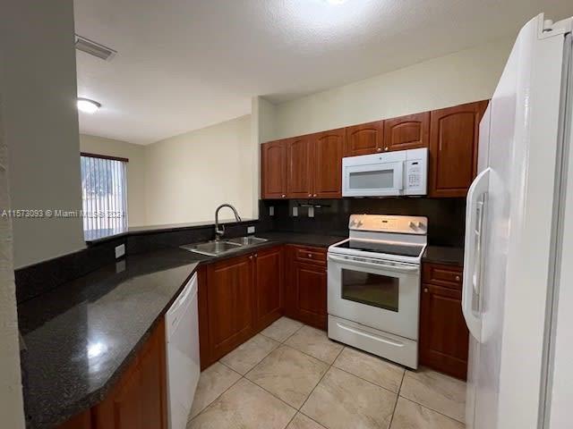 Foto del edificio - 877 SW 149th Ct