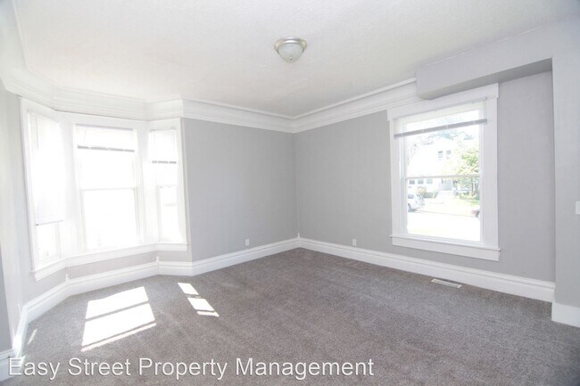 Building Photo - 6 br, 2 bath House - 428 43rd St