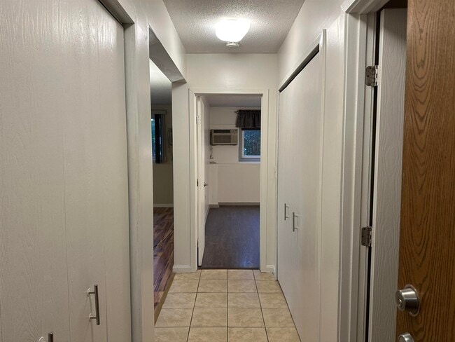 Foto del edificio - 113 Cluff Crossing Rd