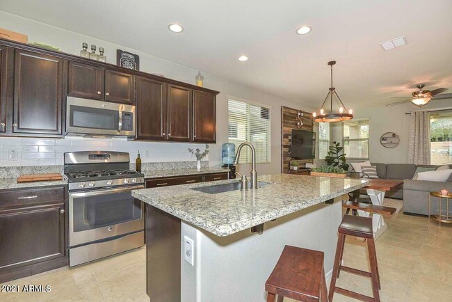 Foto del edificio - 13138 W Lariat Ln