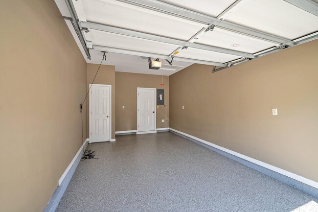 Building Photo - 1331 Treasure Cove