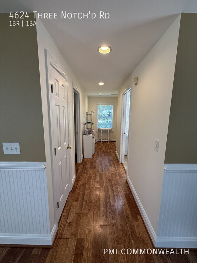 Foto del edificio - 4624 Three Notch'd Rd