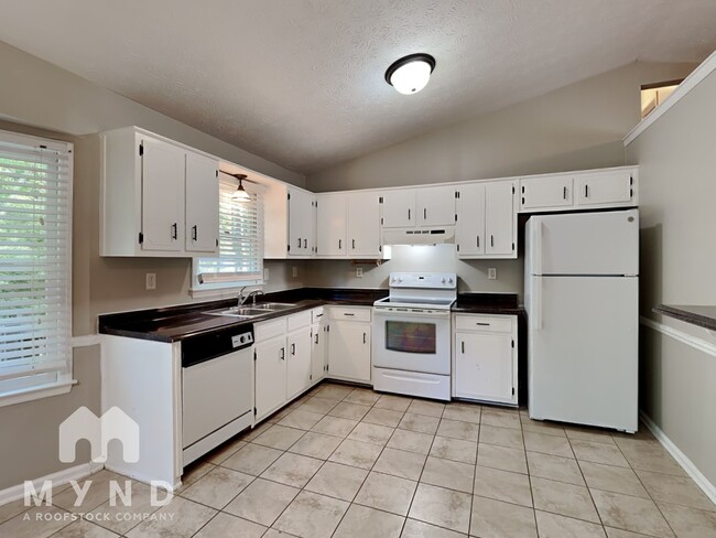 Foto del edificio - 2475 Suncrest Ct