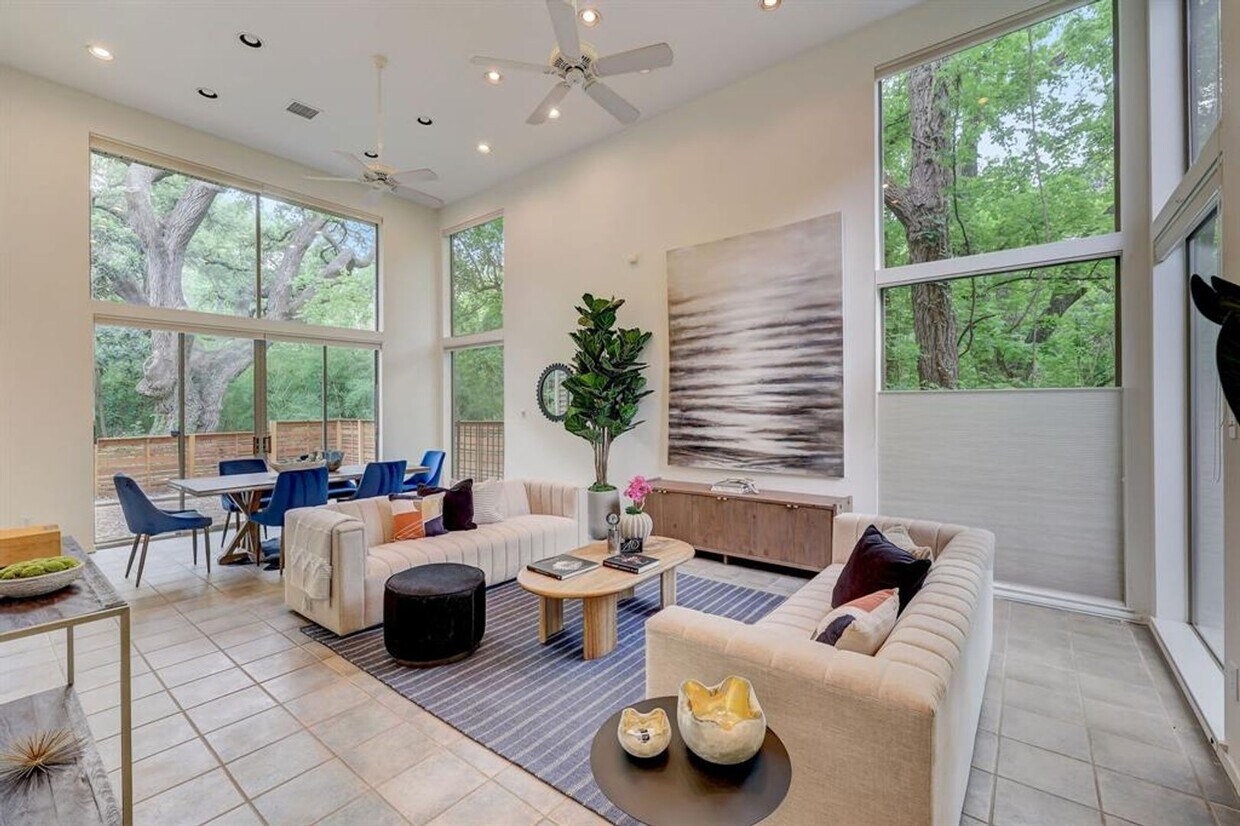 Foto principal - 805 Leonard St