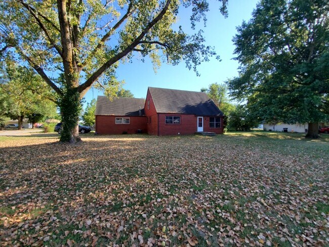 Building Photo - 416 Beam St