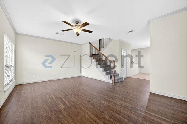 Foto del edificio - 2361 Homewood Ln