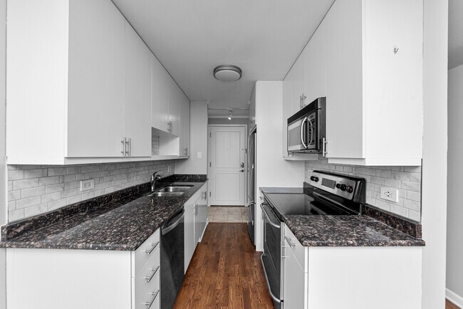 Foto del edificio - 2600 N Hampden Ct