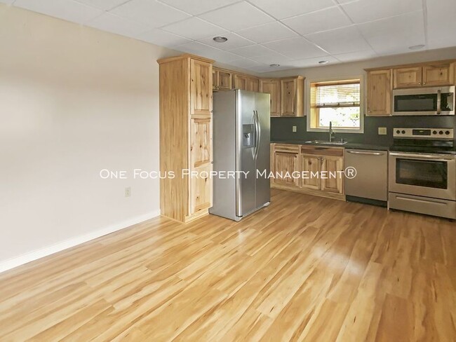 Foto del edificio - 1585 W Southern Ave