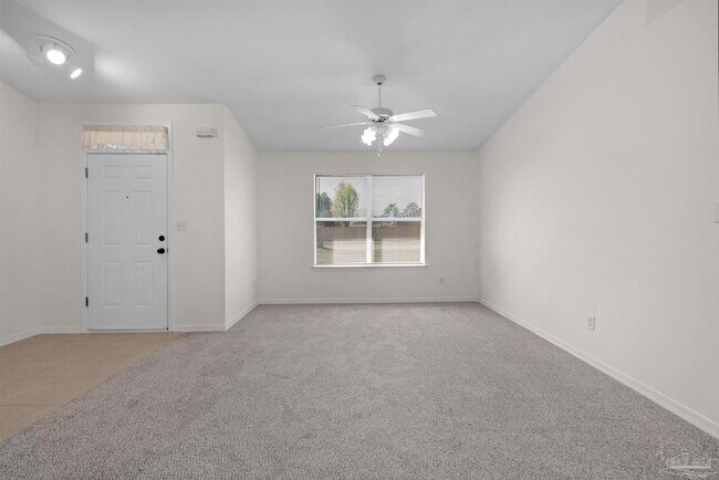 Foto del edificio - 9568 Brentwood Blvd