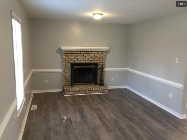 Foto del edificio - 12311 Deerhurst Dr