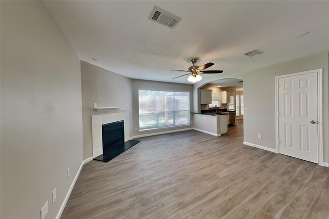 Foto del edificio - 14706 Trailbrook Dr