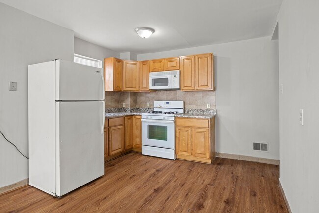 Foto del edificio - 4831 Longshore Ave