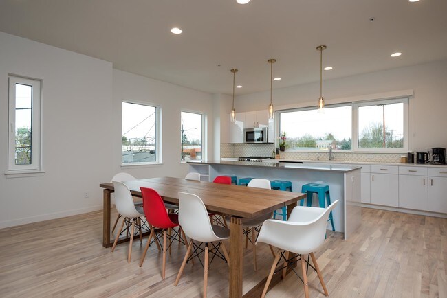 Foto del edificio - 1530 N Blandena St