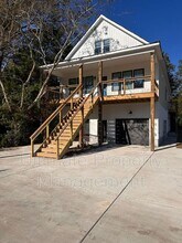Building Photo - 213 Myrtle Ave