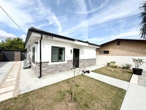 Building Photo - 10317 Olive St
