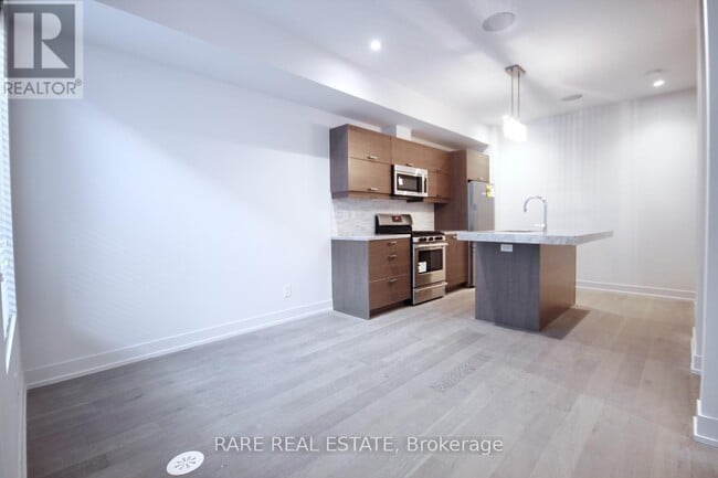 Building Photo - 54-TH254 Curzon St