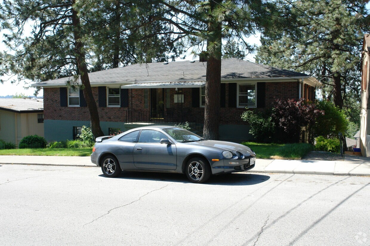 Foto del edificio - 828 W Cliff Dr