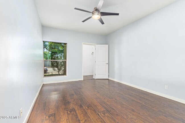 Building Photo - 3600 N 5th Ave