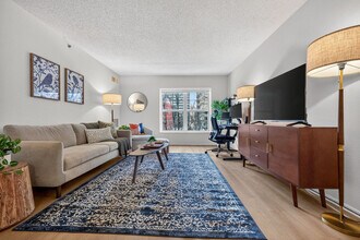 Building Photo - 444 Washington Blvd