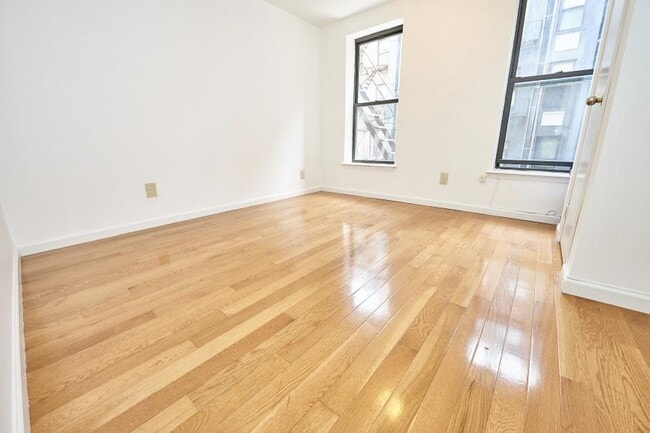 Building Photo - 1 bedroom in New York NY 10002