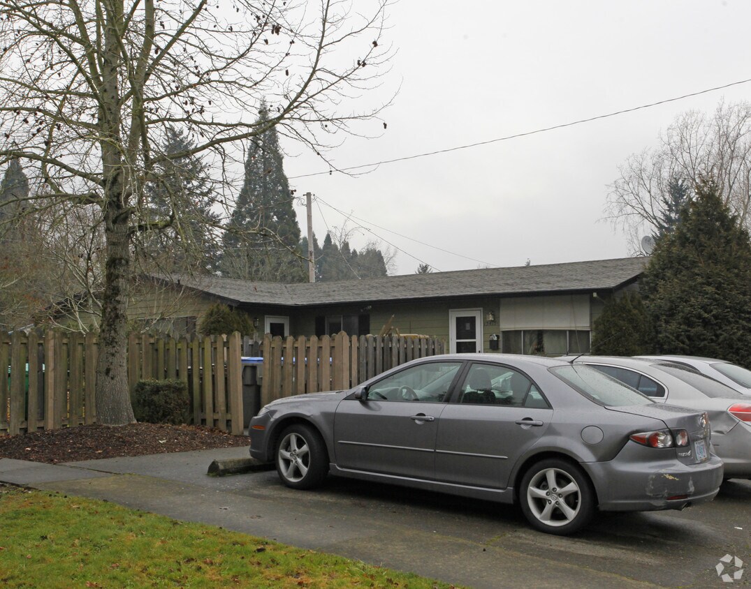 Building Photo - 13415 SW Jenkins Rd
