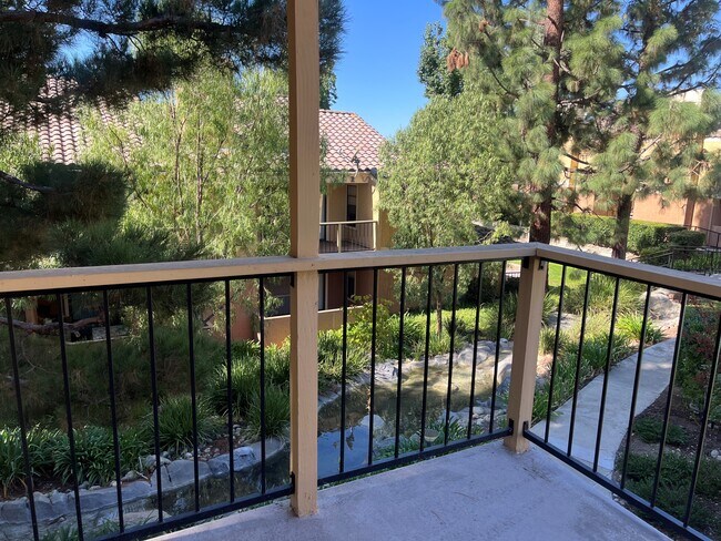 Foto del edificio - 10655 Lemon Ave