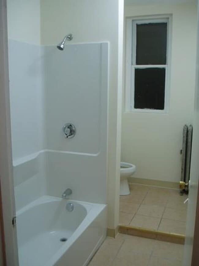 Building Photo - Aberdeen 3 Bed