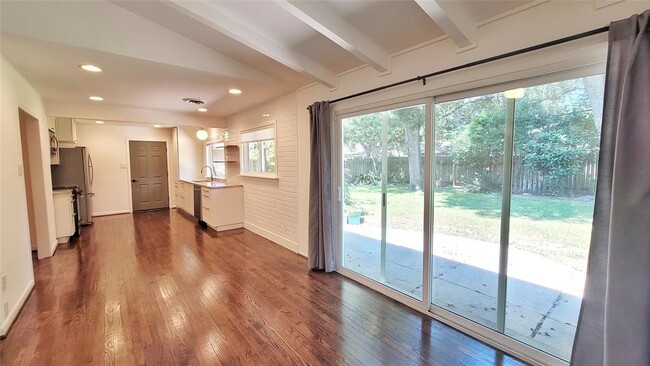 Building Photo - 9506 Vogue Ln
