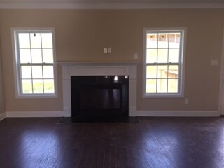 Foto del edificio - 6021 Loftis Creek Ln