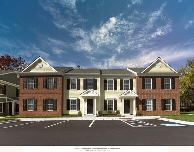 Casa adosada Apartaments Calvert Heights - Calvert Heights Townhouse Apartments