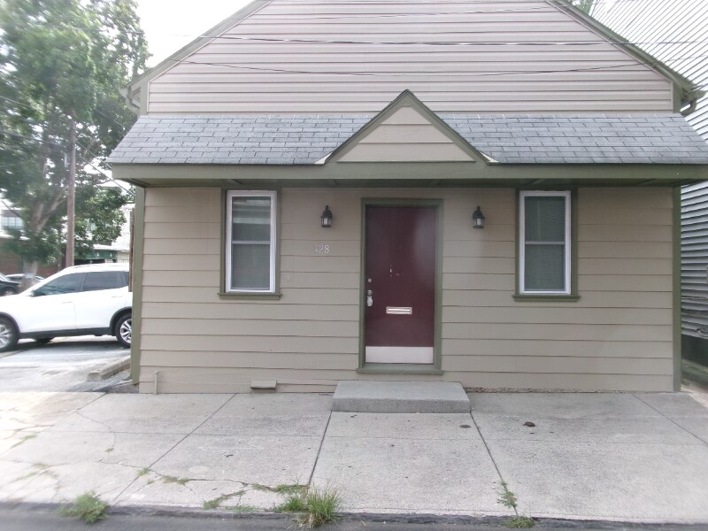 Primary Photo - 128 S 7th St