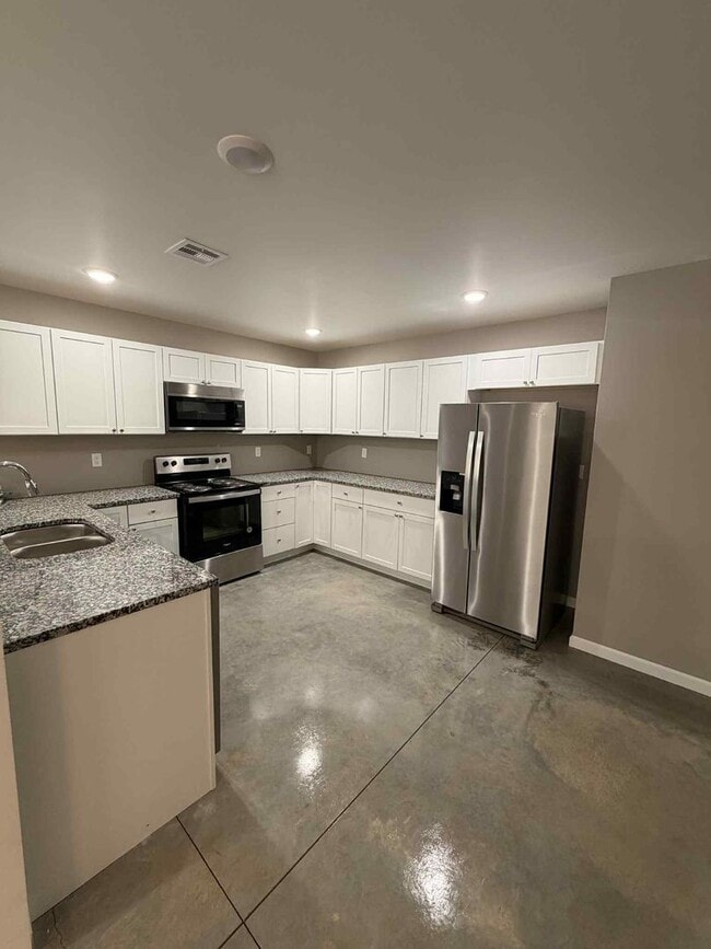 Building Photo - *CM 309-311 S 4th St