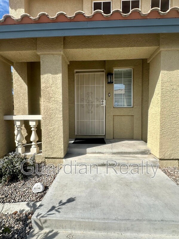 Building Photo - 275 Adorno Dr
