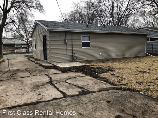 Foto del edificio - 3 br, 1 bath House - 4271 W. 21st Place