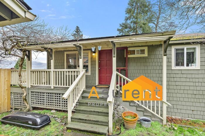 Primary Photo - Cute 2 Bedroom 1 Bathroom Rental Available...