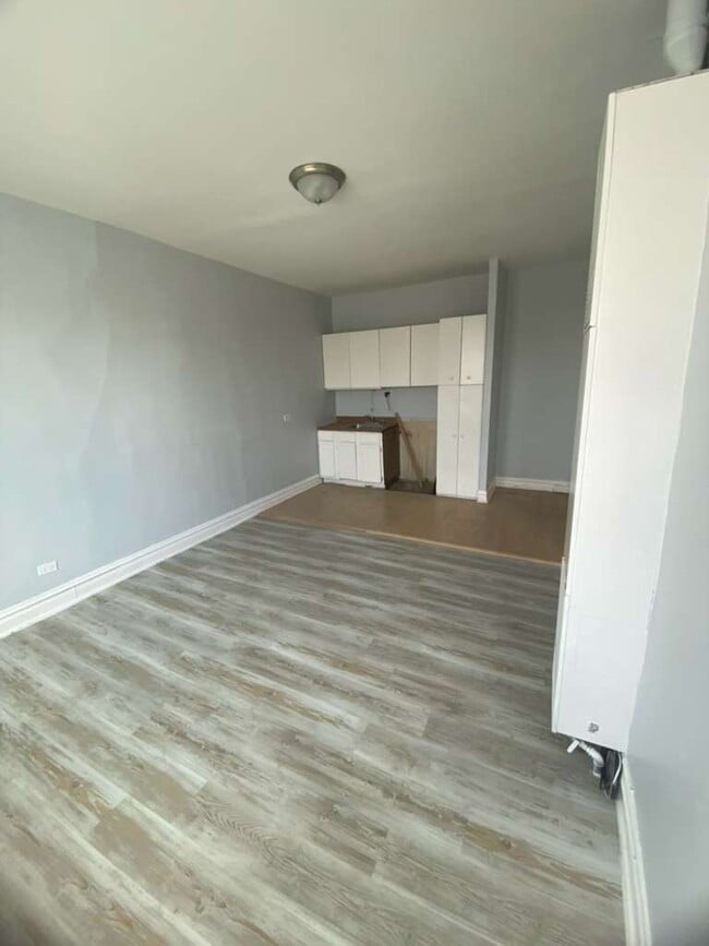 Foto del edificio - 5960 W Roosevelt Rd