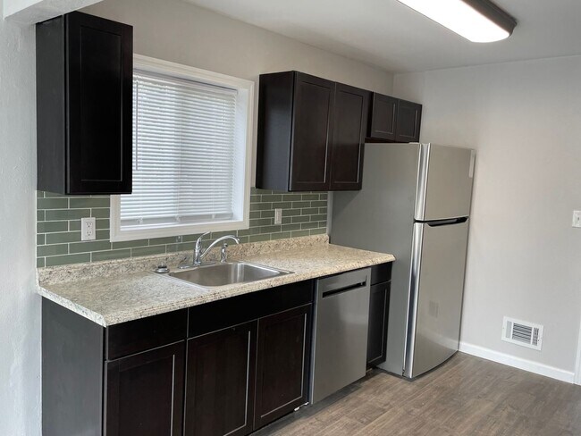 Foto del edificio - Like New 2 Bedroom 1 Bath Northside Home