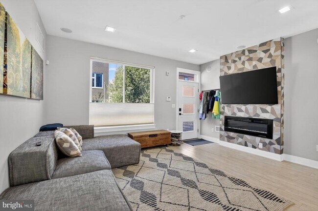 Foto del edificio - 722 E Thompson St