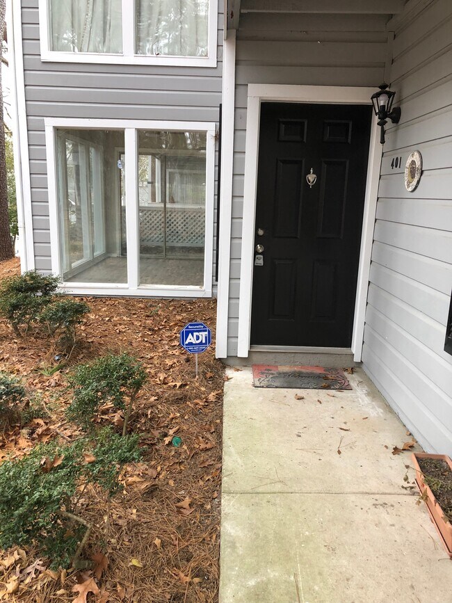Front door - 401 Natchez Trce