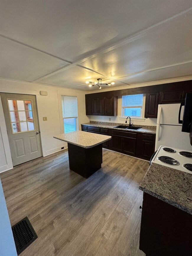 Foto del edificio - 26-28-28 High St